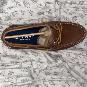 BRAND NEW SPERRYS